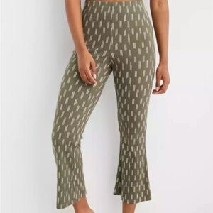 Set of 4 Aerie Crop Flair Ankle Pant with Elastic Waist -Size Medium